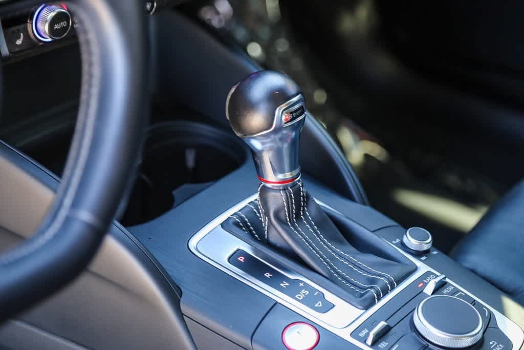 Thumbnail: 2016 Audi S3 - 19