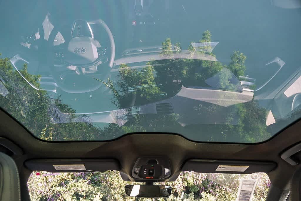 Thumbnail: 2025 Audi S5 - 18