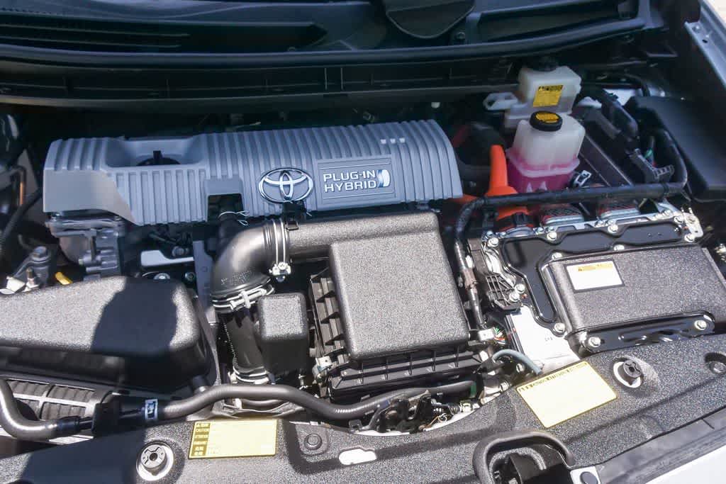 Thumbnail: 2014 Toyota Prius - 25