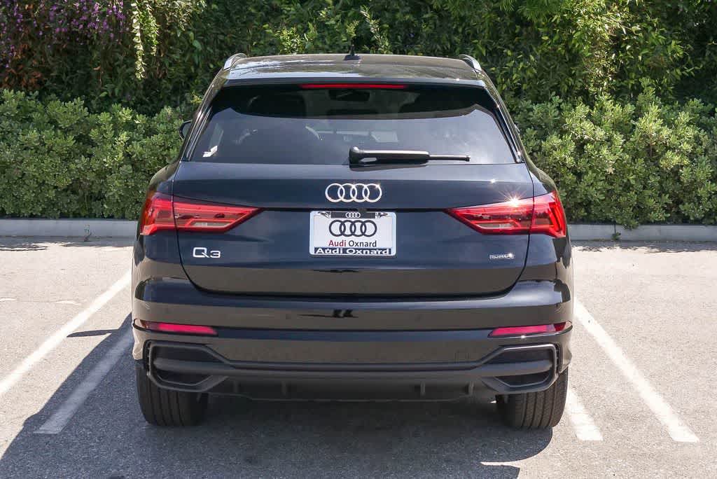 Thumbnail: 2025 Audi Q3 - 9