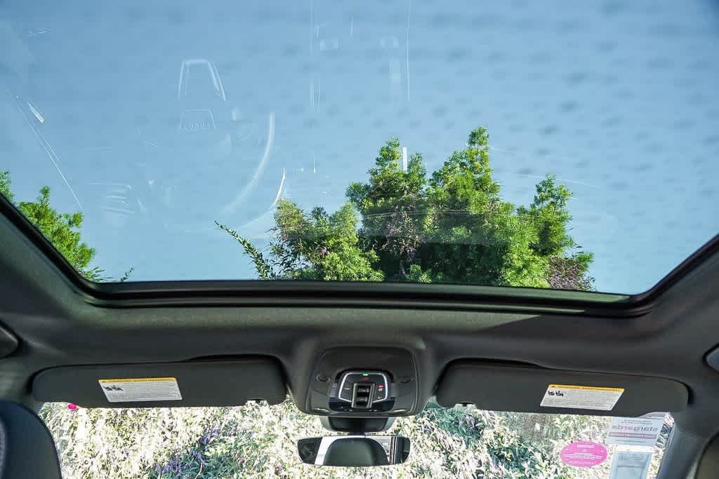 Thumbnail: 2026 Audi Q7 - 18