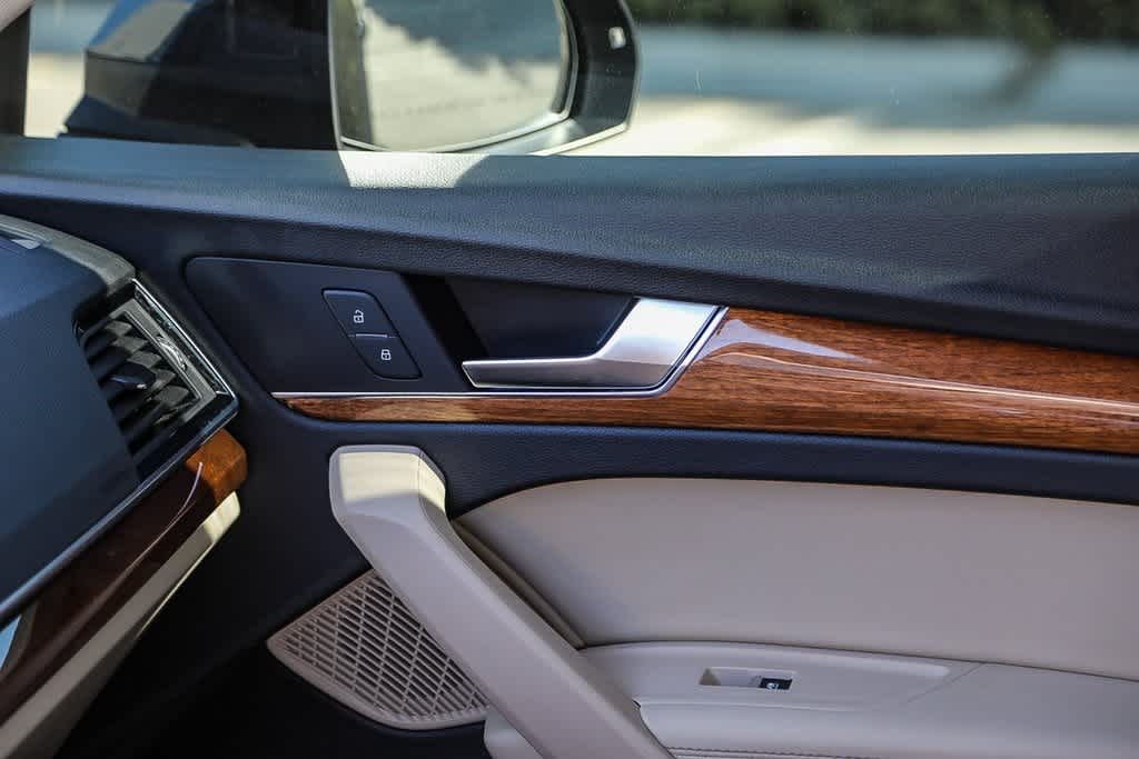 Thumbnail: 2022 Audi Q5 - 20