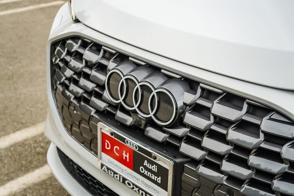 Thumbnail: 2025 Audi Q5 - 9