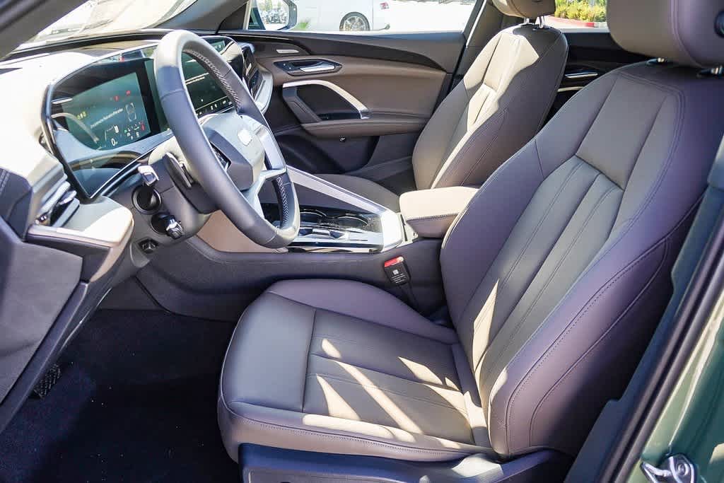 Thumbnail: 2025 Audi Q5 - 20