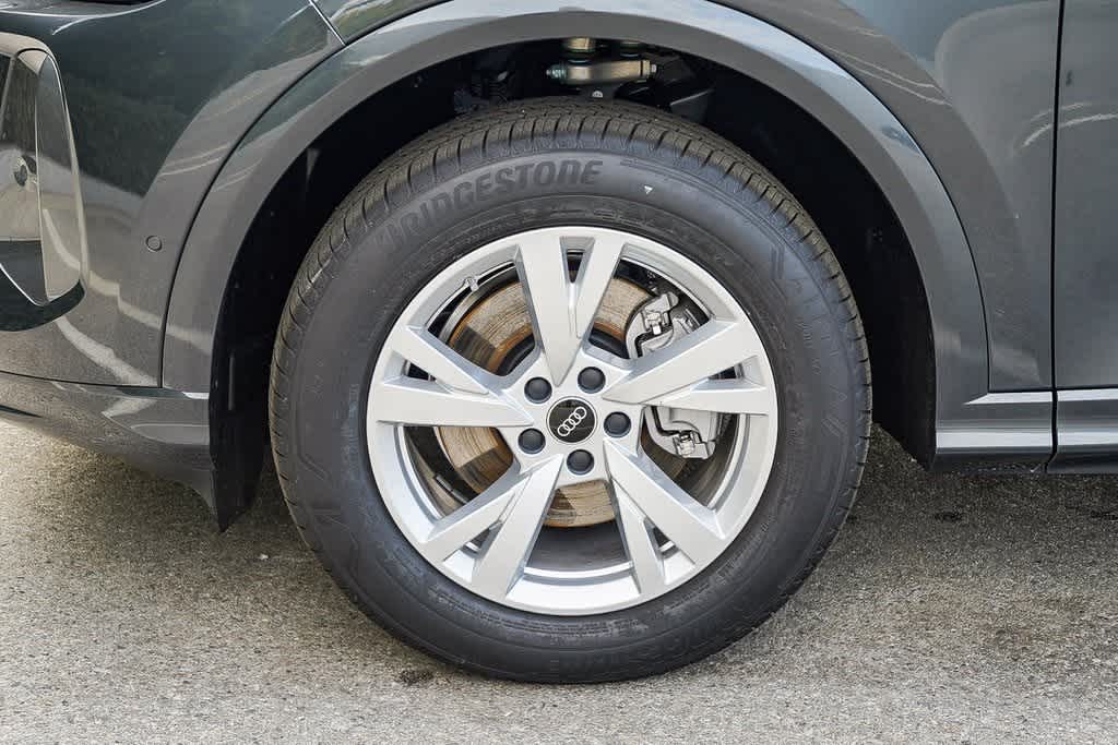 Thumbnail: 2025 Audi Q5 - 10