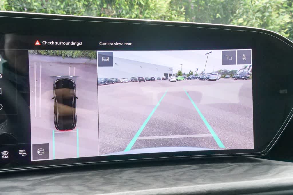 Thumbnail: 2025 Audi Q5 - 22