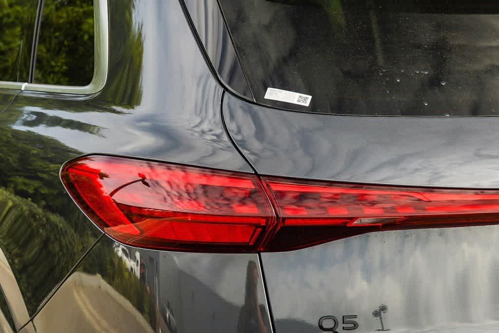 Thumbnail: 2025 Audi Q5 - 7