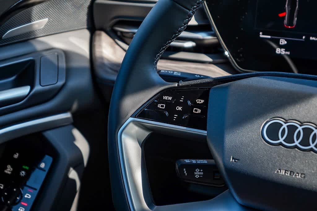 Thumbnail: 2025 Audi Q5 - 16