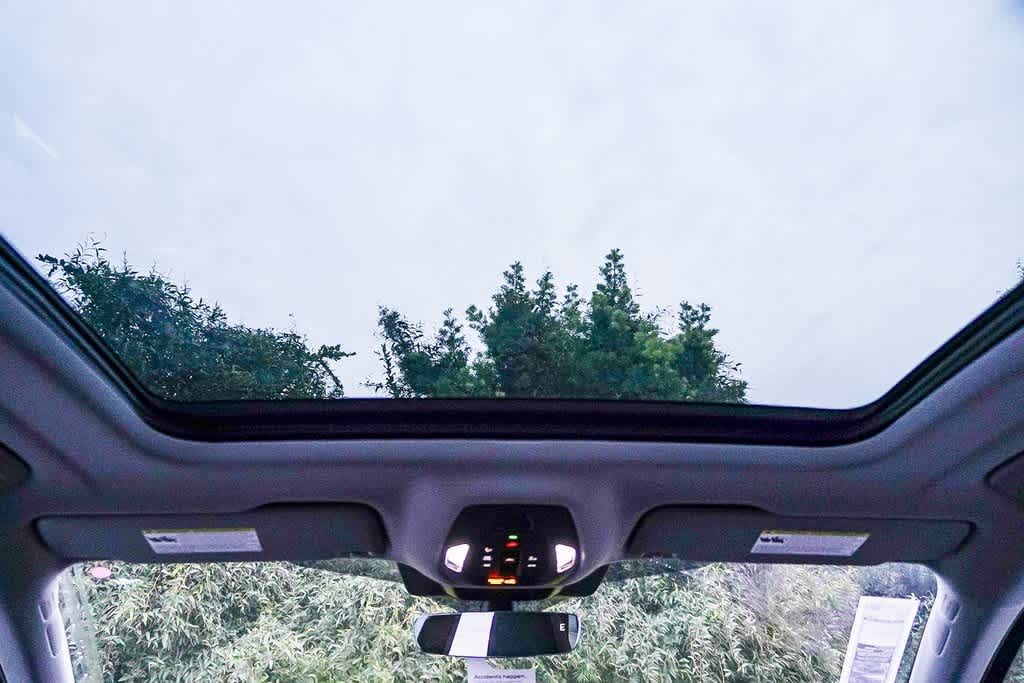 Thumbnail: 2025 Audi Q5 - 18