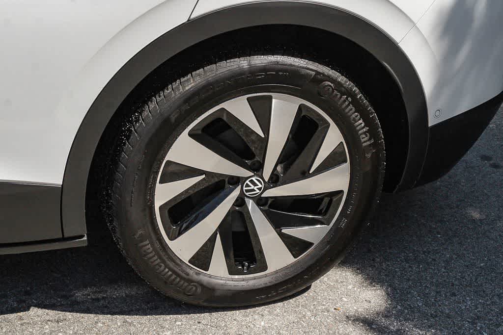 Thumbnail: 2023 Volkswagen ID.4 - 7