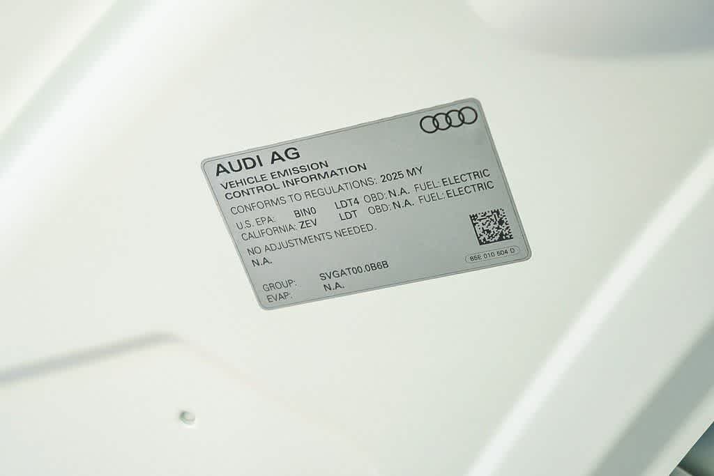 Thumbnail: 2025 Audi Q6 e-tron - 29