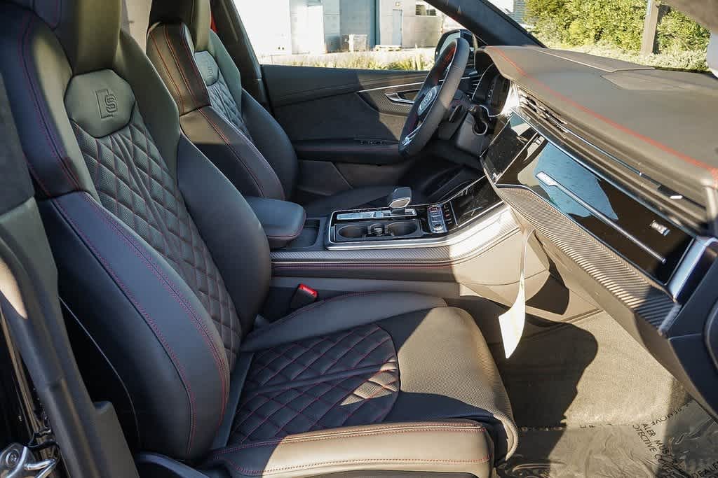 Thumbnail: 2026 Audi SQ8 - 19