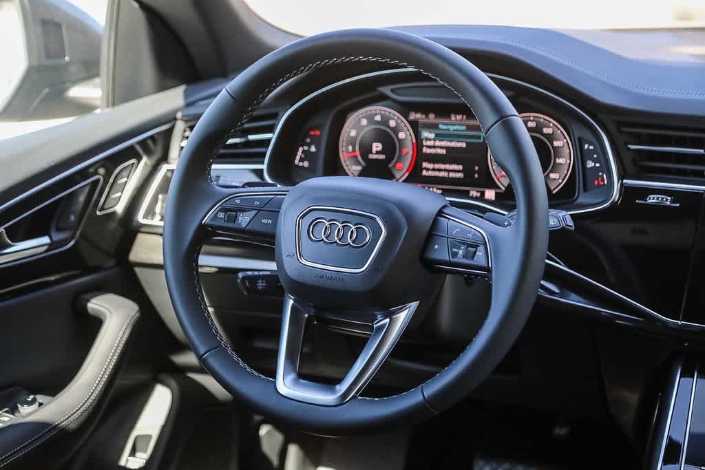 Thumbnail: 2025 Audi Q8 - 14