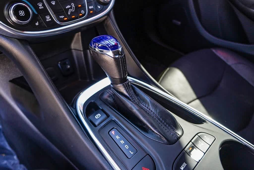 Thumbnail: 2018 Chevrolet Volt - 21