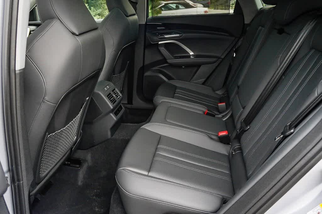 Thumbnail: 2025 Audi Q5 - 21