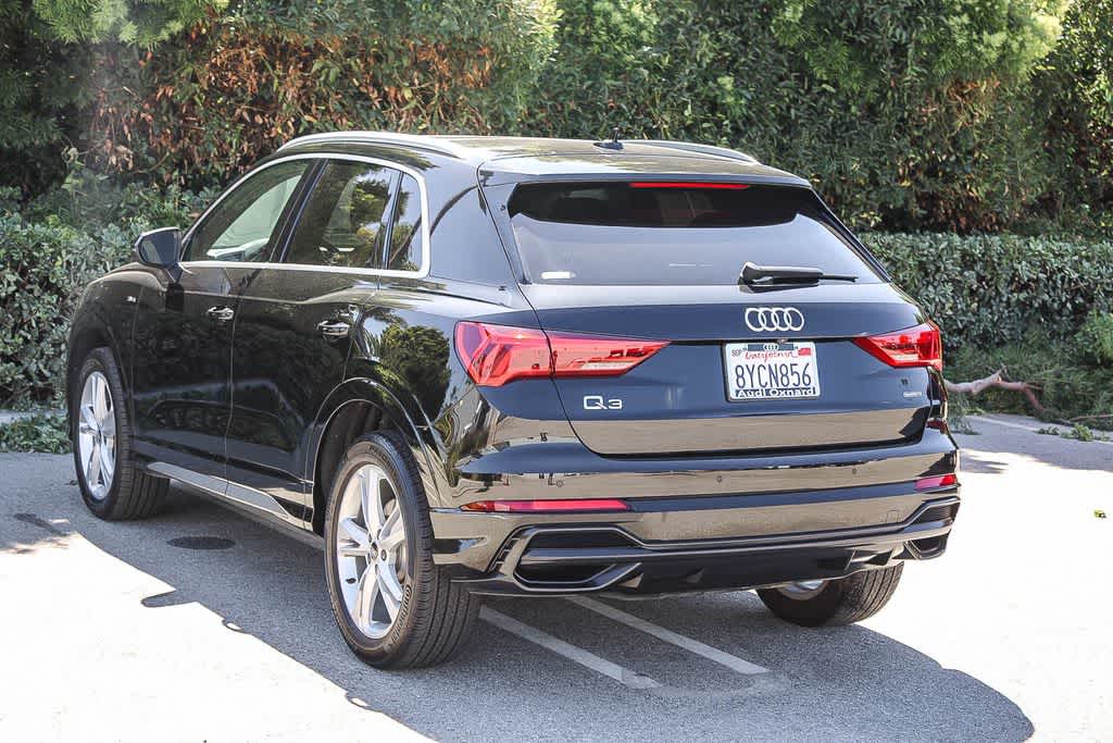 Thumbnail: 2022 Audi Q3 - 8