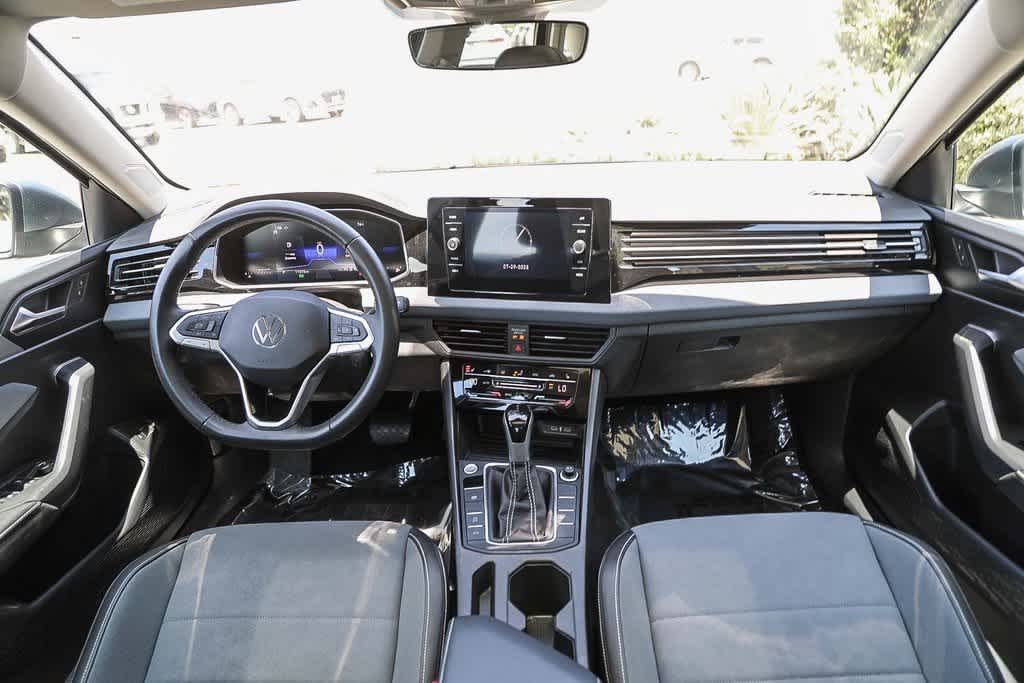Thumbnail: 2025 Volkswagen Jetta - 11