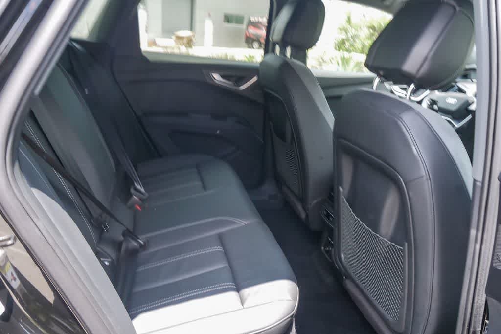 Thumbnail: 2023 Audi Q4 e-tron - 16