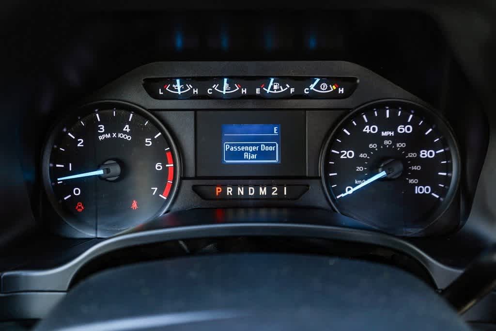 2020 Ford Econoline E-250 24