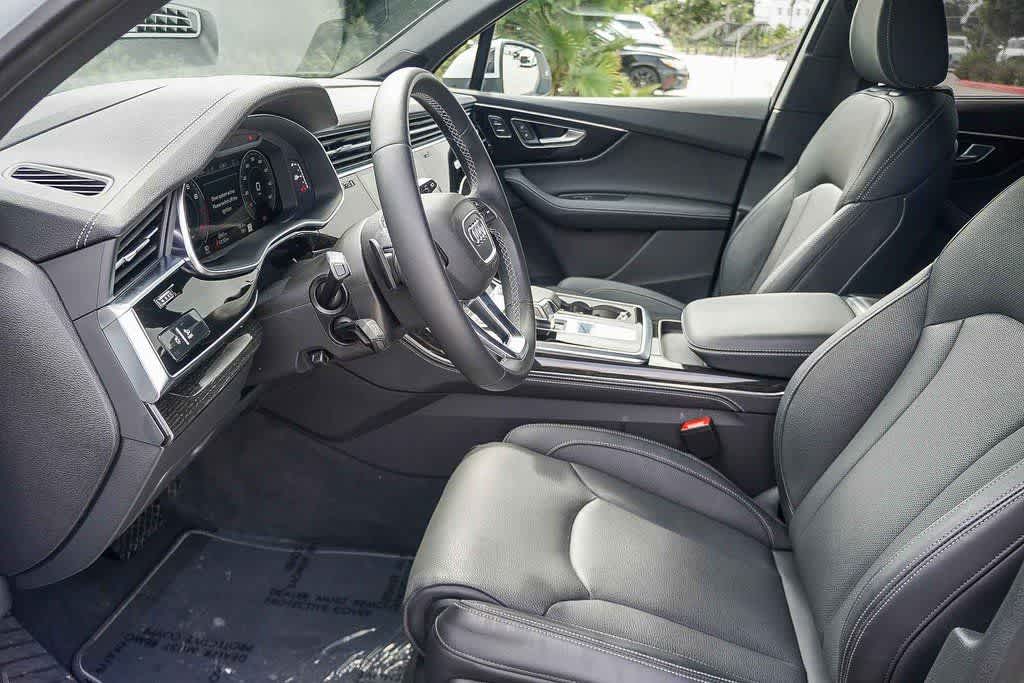 Thumbnail: 2025 Audi Q7 - 20