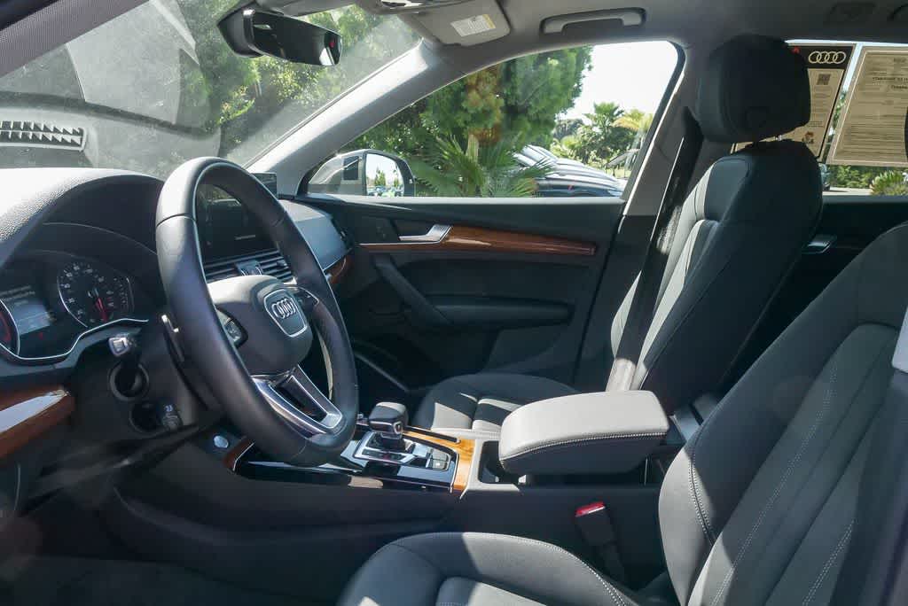 Thumbnail: 2023 Audi Q5 - 16