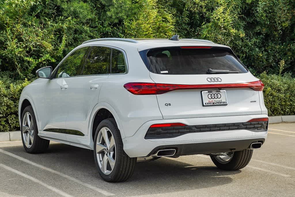 Thumbnail: 2025 Audi Q5 - 6