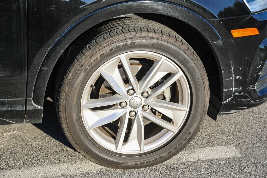 Thumbnail: 2017 Audi Q3 - 13