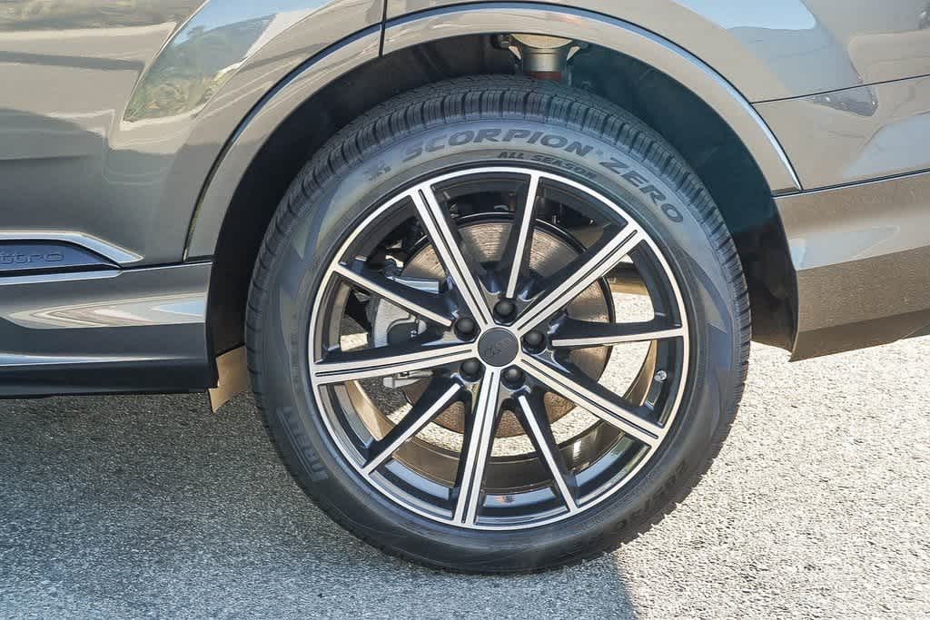 Thumbnail: 2026 Audi Q7 - 11