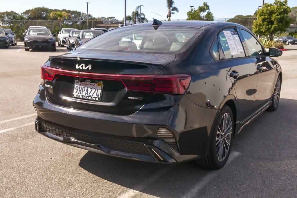 Thumbnail: 2022 Kia Forte - 10