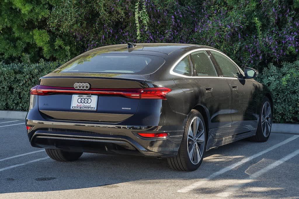 Thumbnail: 2025 Audi e-tron S - 4