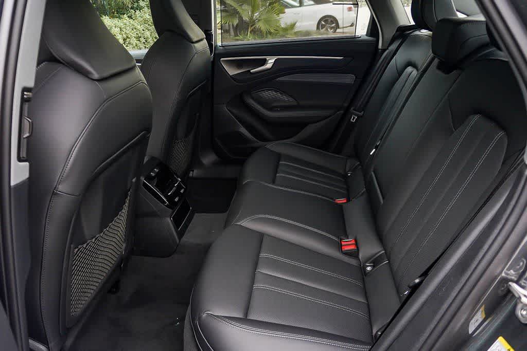 Thumbnail: 2026 Audi A6 - 21