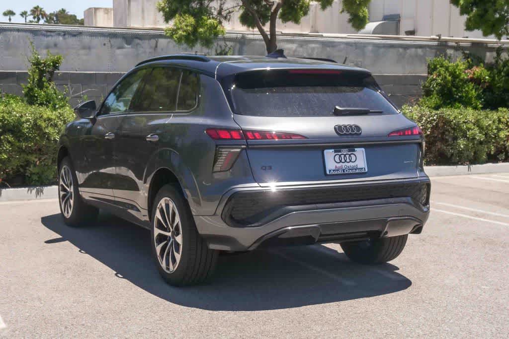Thumbnail: 2026 Audi Q3 - 7