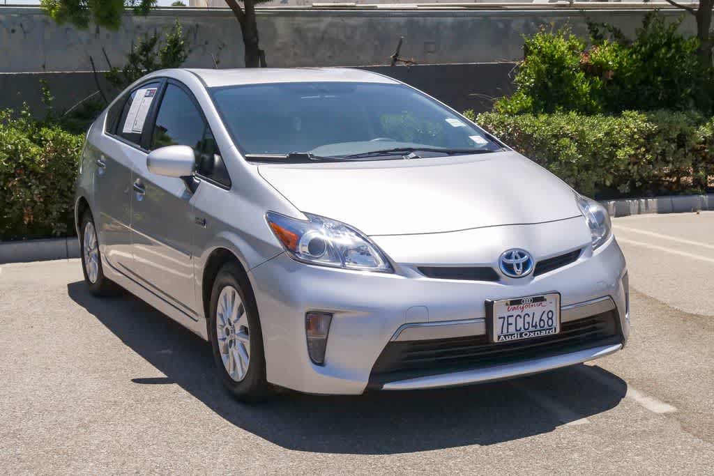 Thumbnail: 2014 Toyota Prius - 3