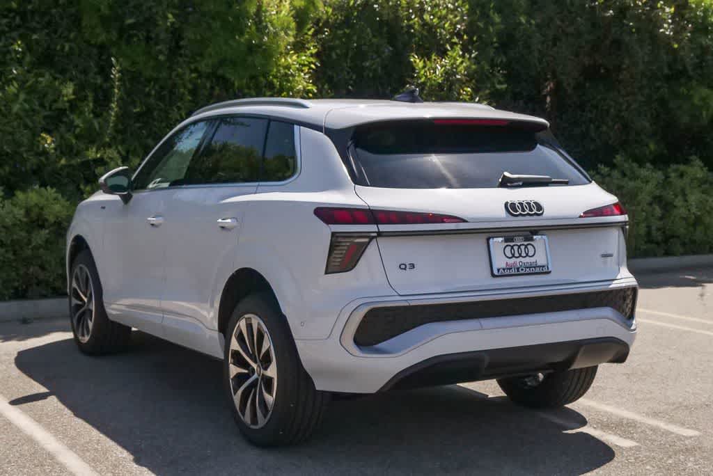 Thumbnail: 2026 Audi Q3 - 8