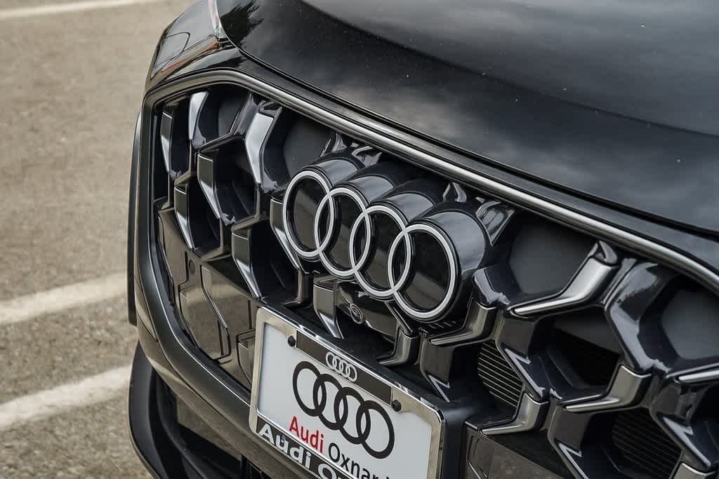 Thumbnail: 2025 Audi Q5 - 9