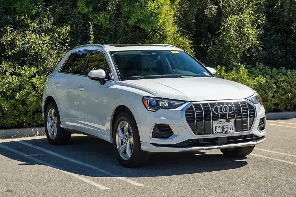 Thumbnail: 2022 Audi Q3 - 3