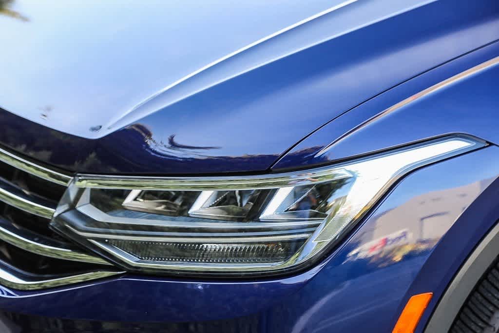 Thumbnail: 2022 Volkswagen Tiguan - 7
