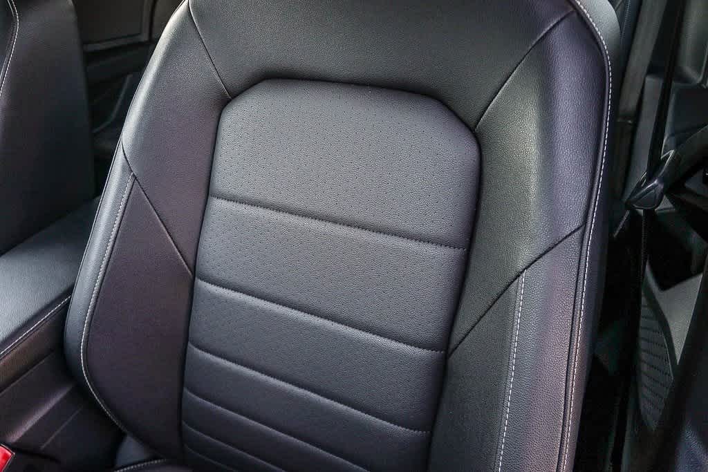 Thumbnail: 2024 Volkswagen Jetta - 28