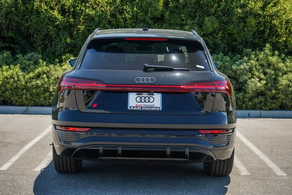 2024 Audi Q8 e-tron Prestige 5