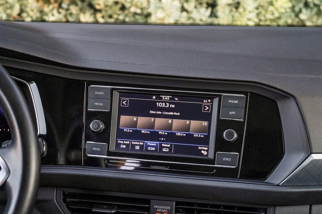 Thumbnail: 2024 Volkswagen Jetta - 14