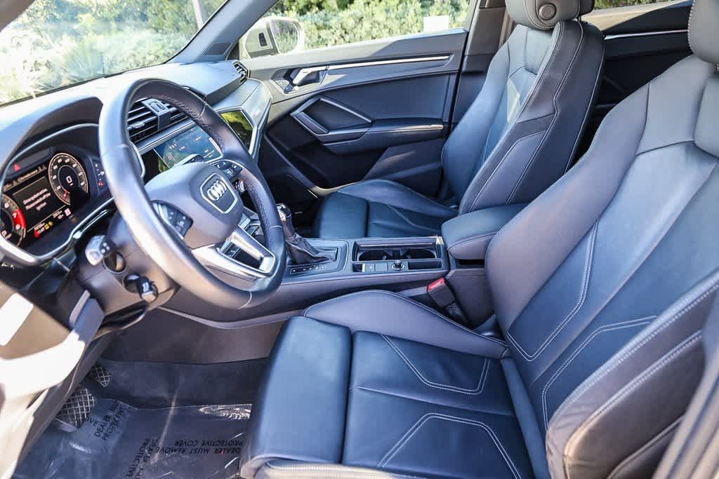 Thumbnail: 2022 Audi Q3 - 16