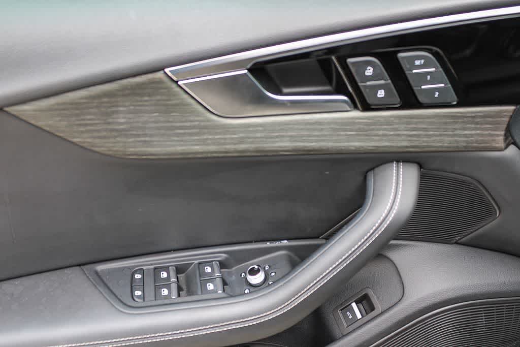 Thumbnail: 2023 Audi Q3 - 14