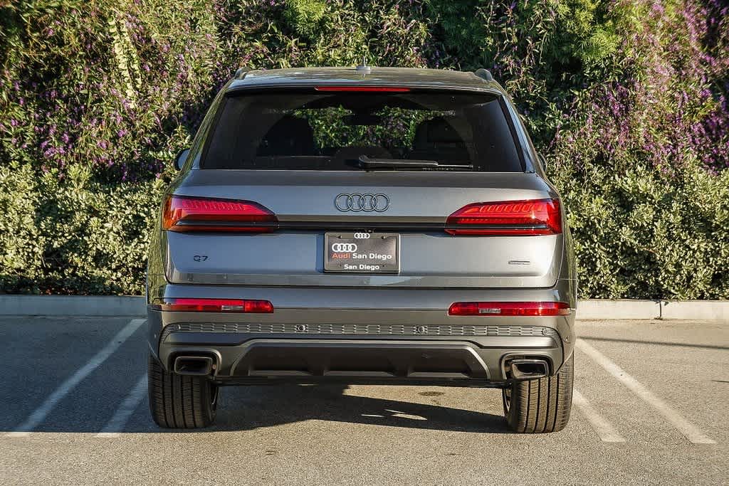 Thumbnail: 2026 Audi Q7 - 5