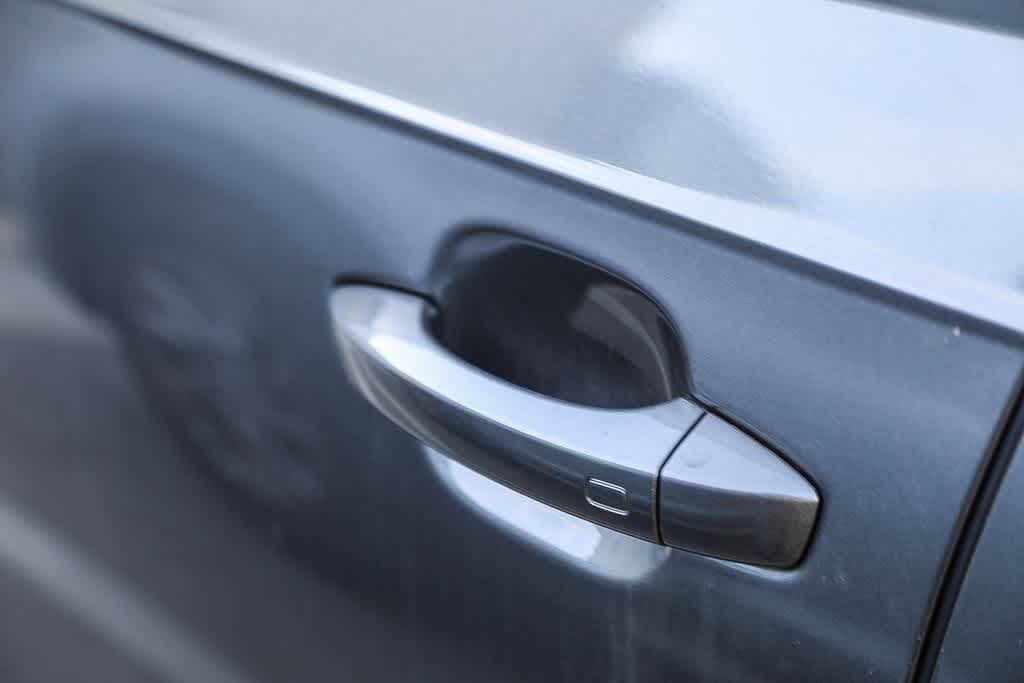 Thumbnail: 2019 Audi Q7 - 19