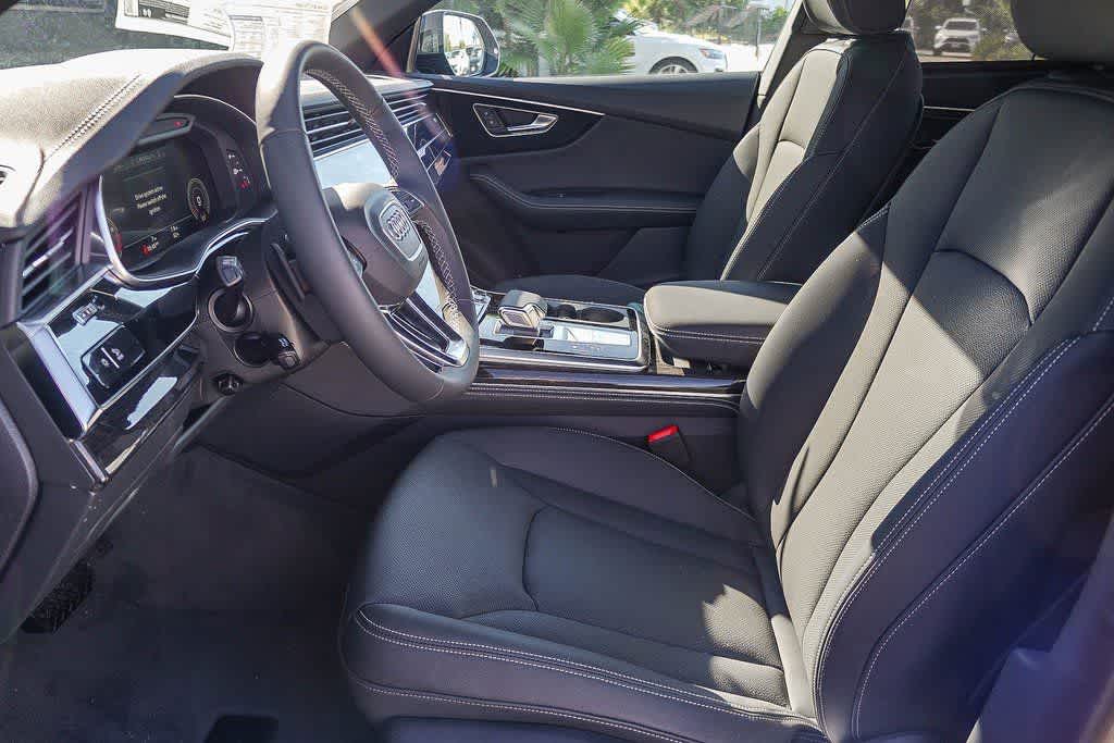 Thumbnail: 2026 Audi Q8 - 20