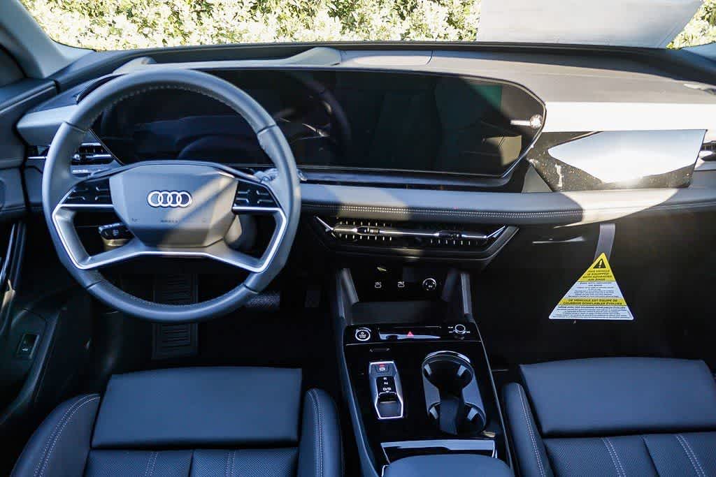 Thumbnail: 2025 Audi Q6 e-tron - 12