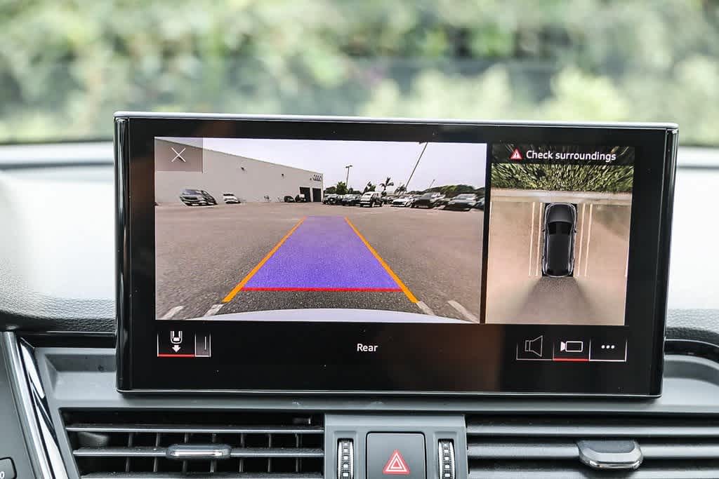 Thumbnail: 2023 Audi Q5 - 22