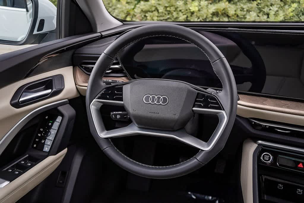 Thumbnail: 2025 Audi Q5 - 15