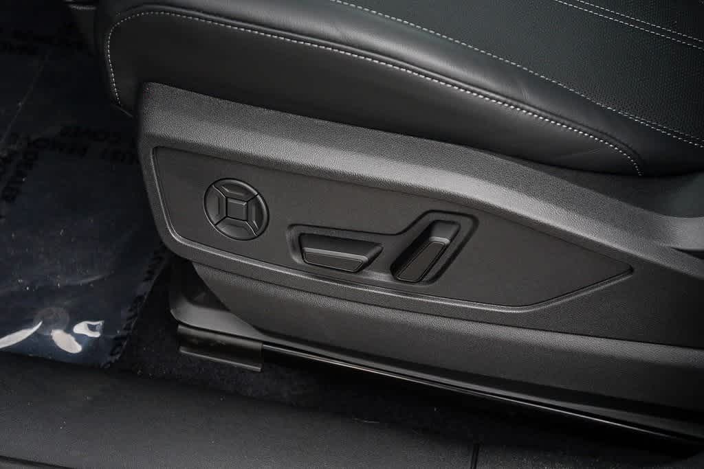 Thumbnail: 2025 Audi Q5 - 24