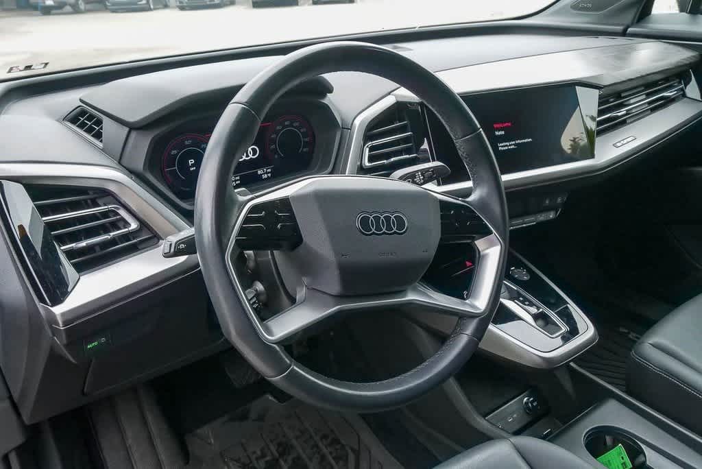 Thumbnail: 2023 Audi Q4 e-tron - 22